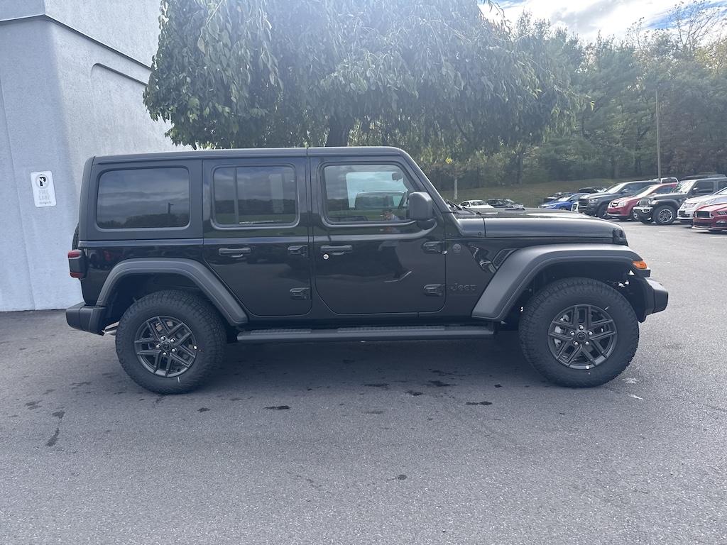 New 2026 Jeep Wrangler 4-DOOR SPORT S Sport Utility