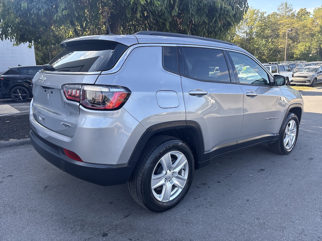 Used 2022 Jeep Compass Latitude SUV