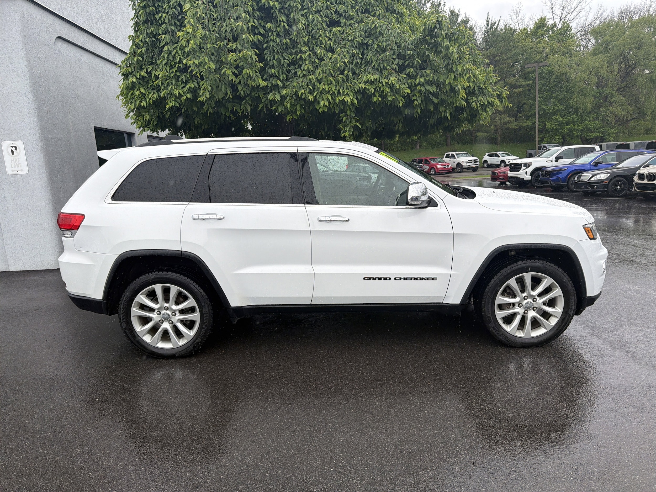 Used 2017 Jeep Grand Cherokee Limited with VIN 1C4RJFBT9HC875716 for sale in State College, PA