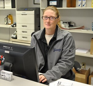Staff member Melissa Marcum from ID_3276e93189e3