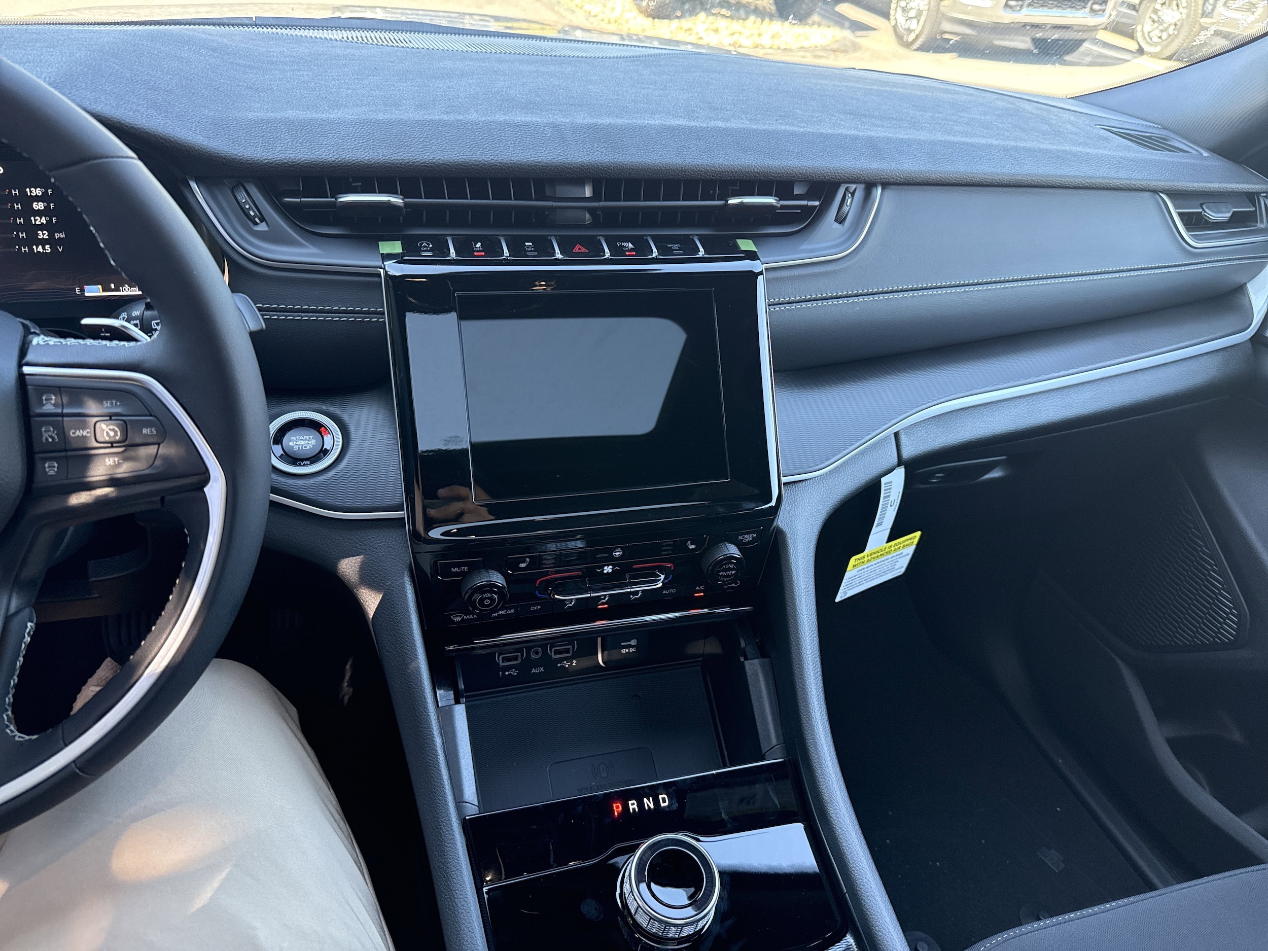 2025 Jeep Grand Cherokee Laredo - Photo 23