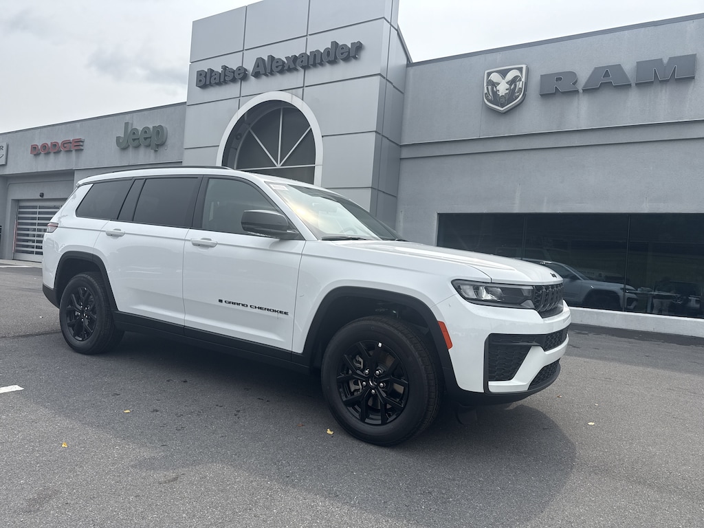 New 2026 Jeep Grand Cherokee L LAREDO ALTITUDE 4X4 Sport Utility