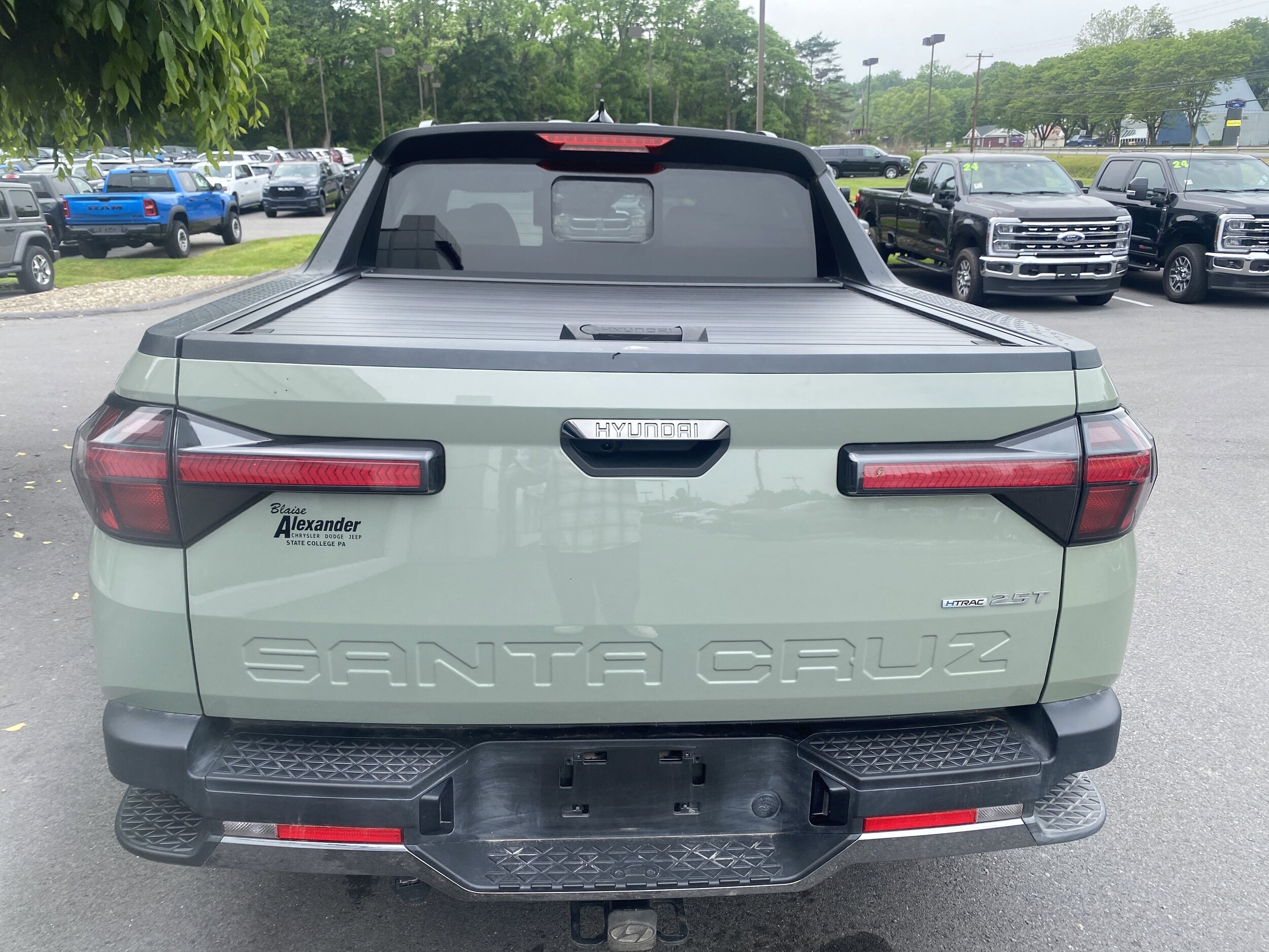 2023 Hyundai Santa Cruz Limited photo 4