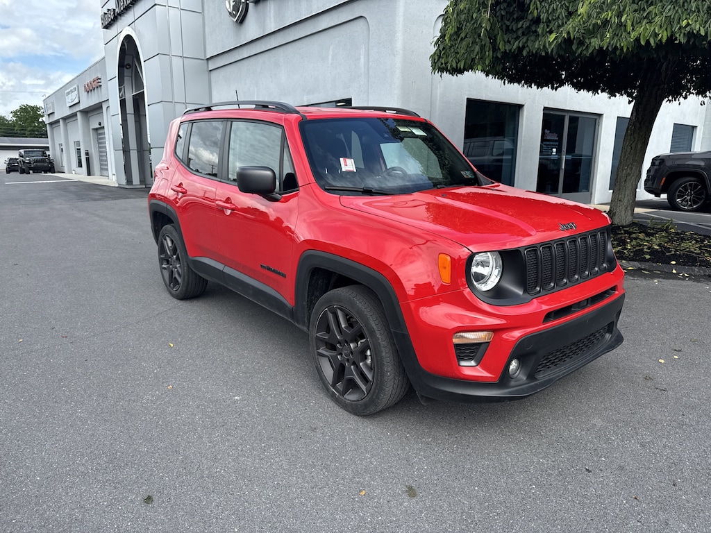 Used 2021 Jeep Renegade Latitude SUV