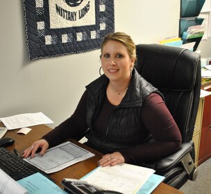 Staff member Amanda Weaver from ID_8824d1fa4234