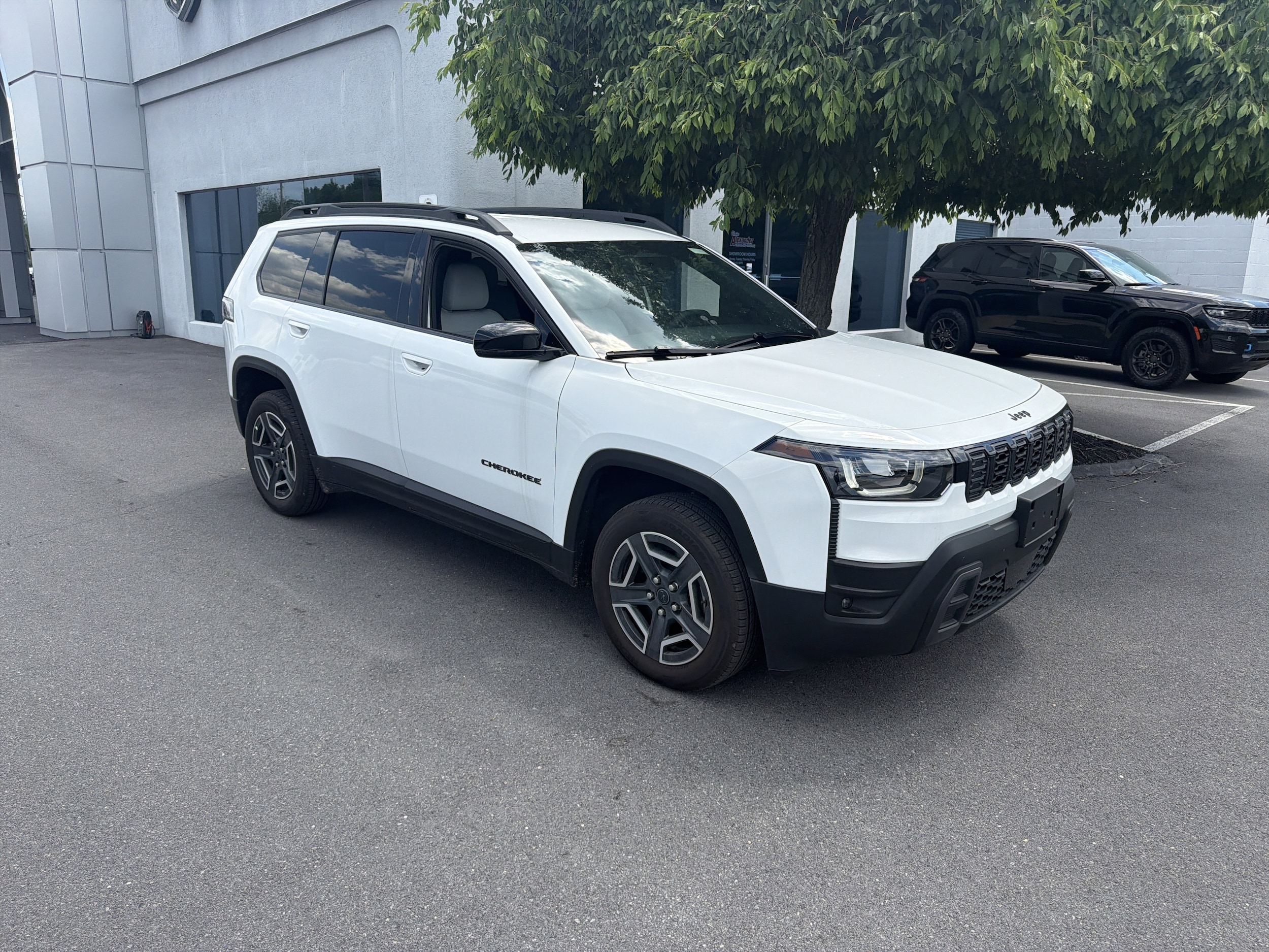 2026 Jeep Cherokee Limited HEV 4X4's photo
