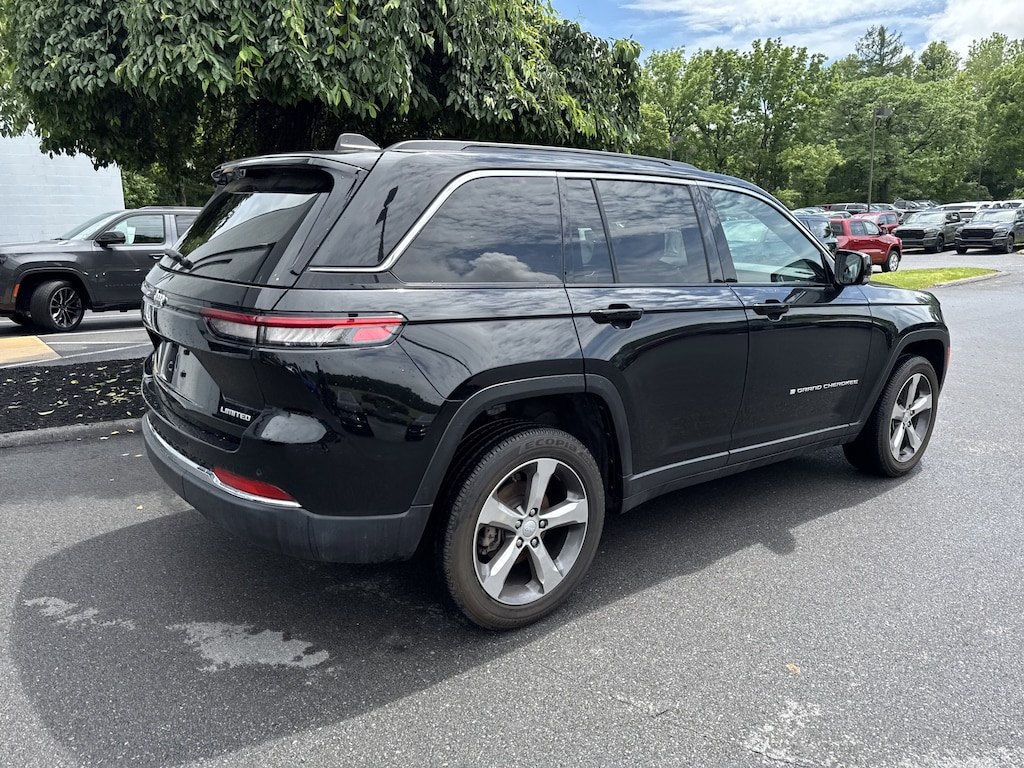 Used 2025 Jeep Grand Cherokee Limited SUV
