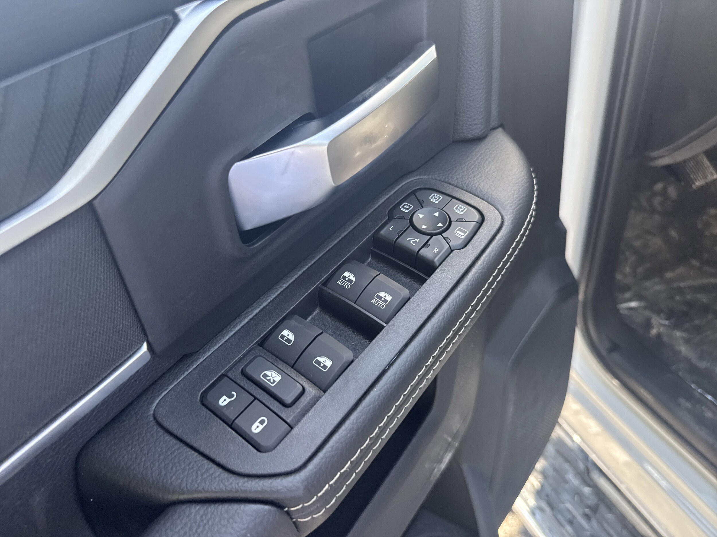 2026 RAM 2500 Big Horn - Photo 16