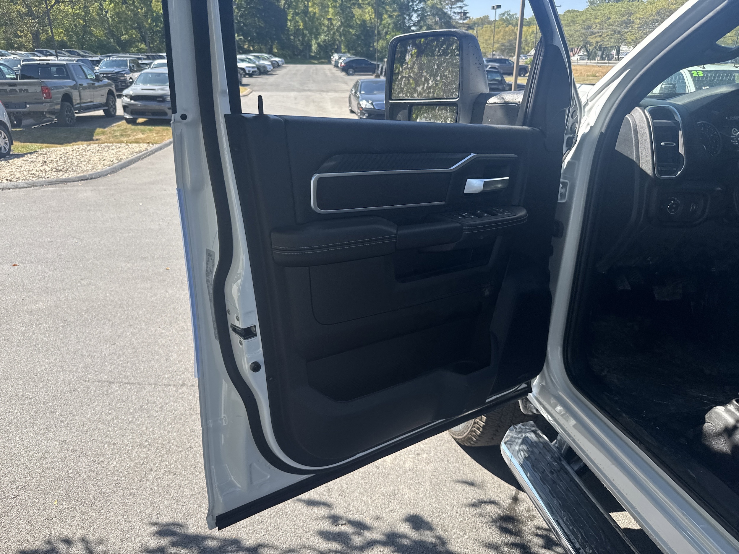 2026 RAM 2500 Big Horn - Photo 15