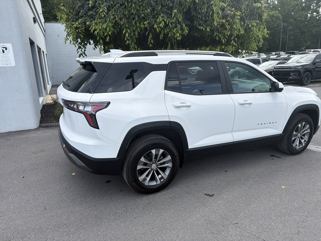 Used 2025 Chevrolet Equinox LT SUV