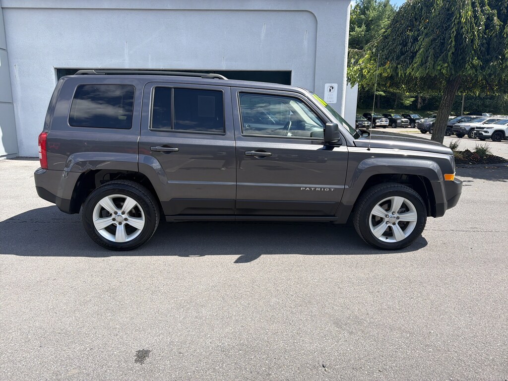 Used 2016 Jeep Patriot Latitude 4x4 SUV