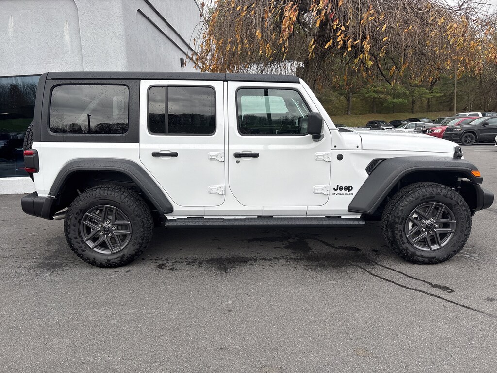 New 2026 Jeep Wrangler 4-DOOR SPORT S Sport Utility