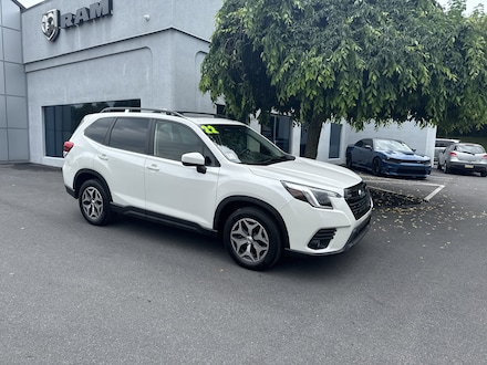 2022 Subaru Forester Premium SUV