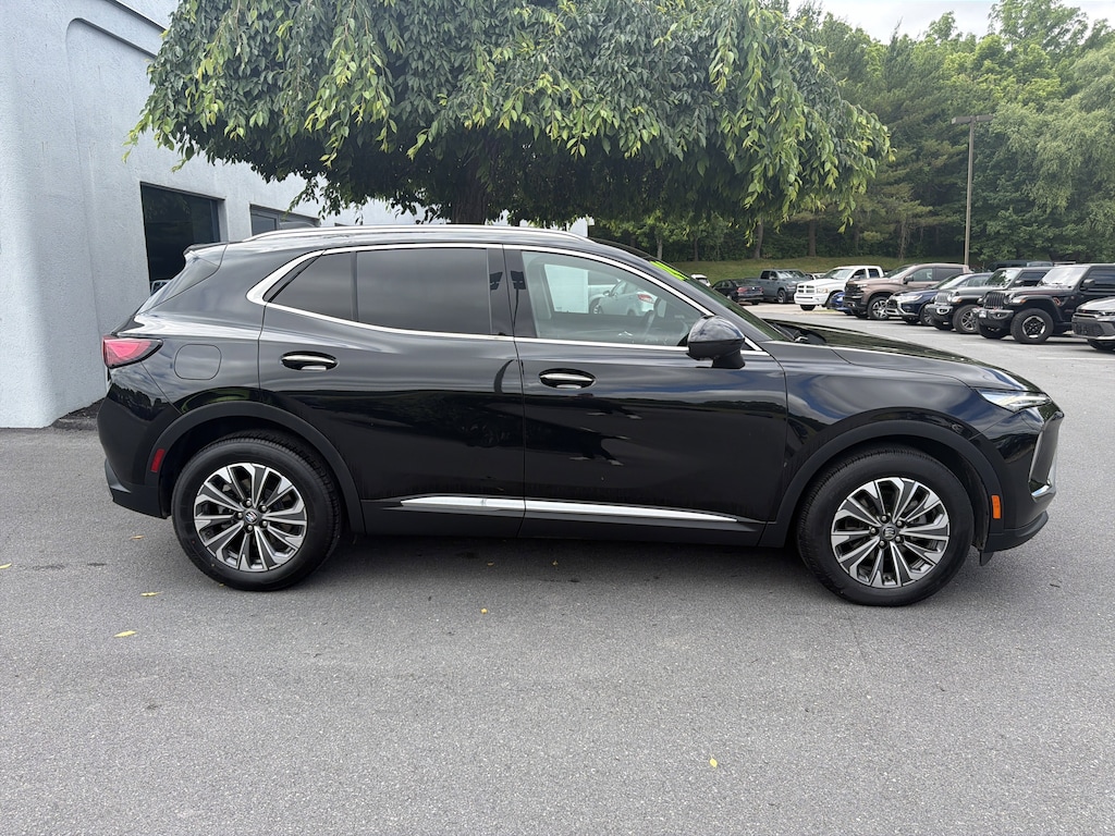 Used 2024 Buick Envision Preferred SUV