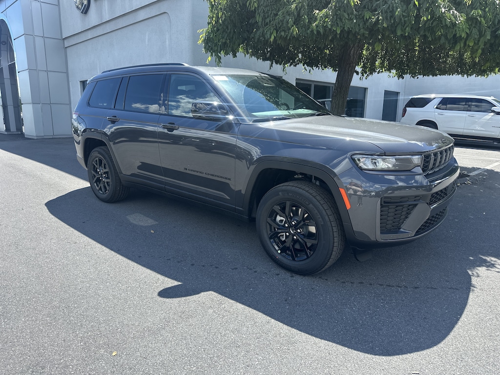 New 2026 Jeep Grand Cherokee L LAREDO ALTITUDE 4X4 Sport Utility