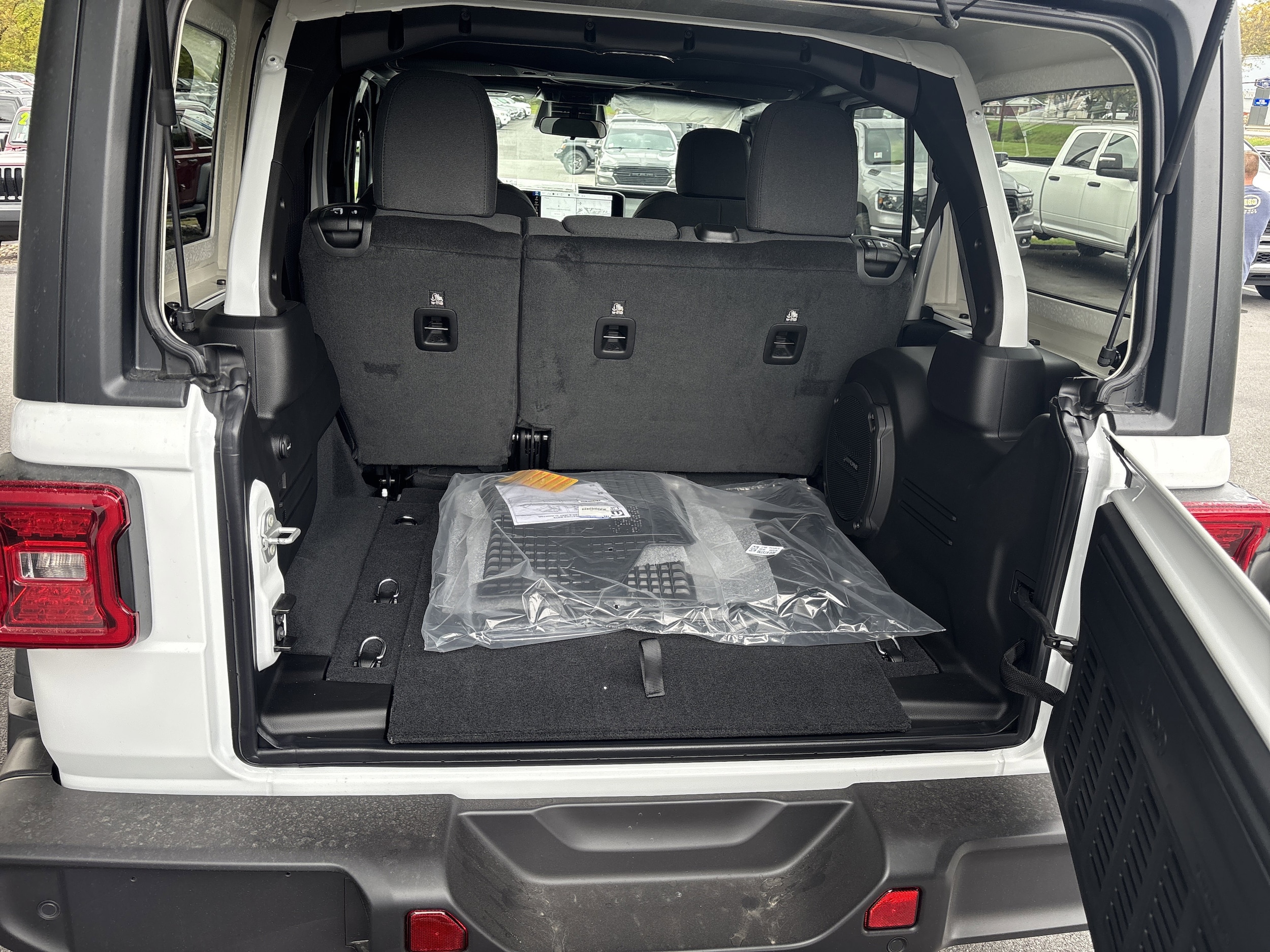 2026 Jeep Wrangler 4-Door Sport S - Photo 5