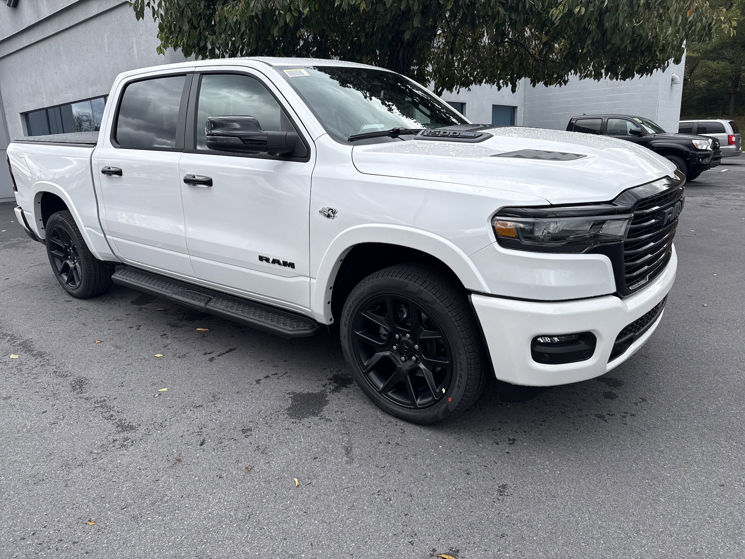 2026 RAM Ram 1500 Pickup Laramie's photo