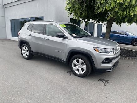 2022 Jeep Compass Latitude SUV