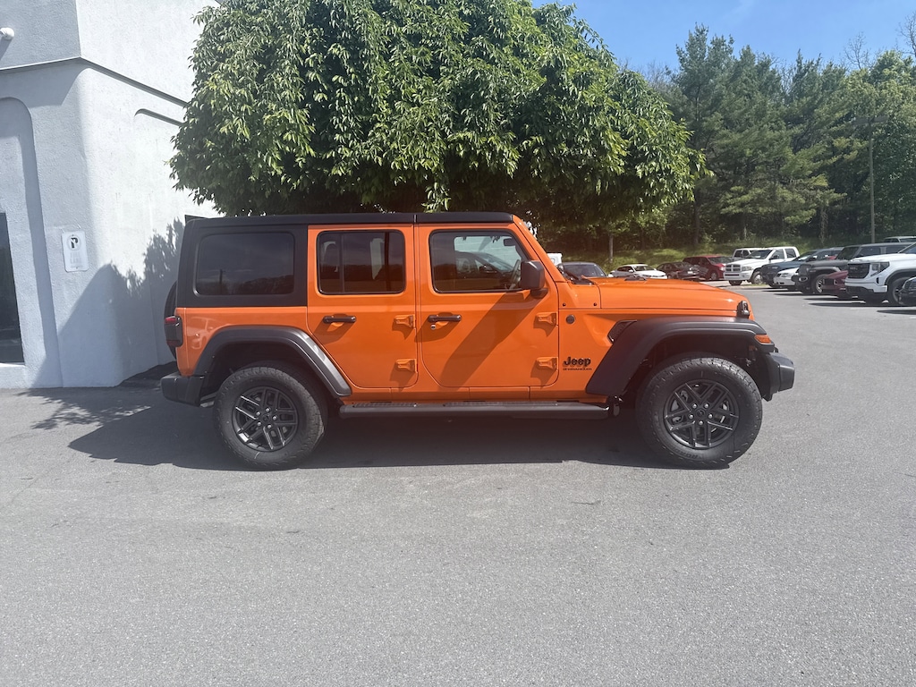 New 2026 Jeep Wrangler 4-DOOR SPORT S Sport Utility