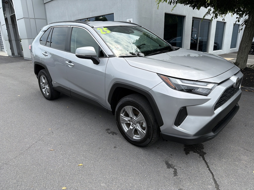 Used 2025 Toyota RAV4 Hybrid XLE SUV