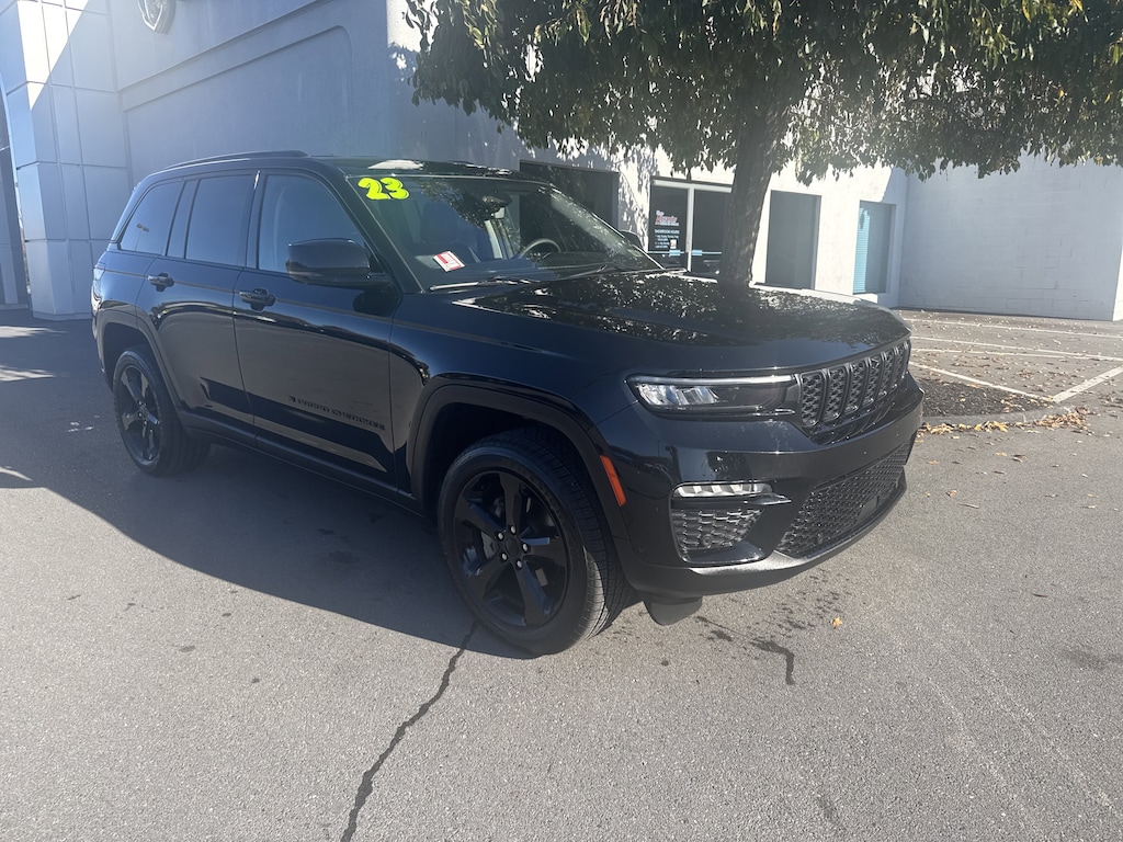 Used 2023 Jeep Grand Cherokee Limited SUV