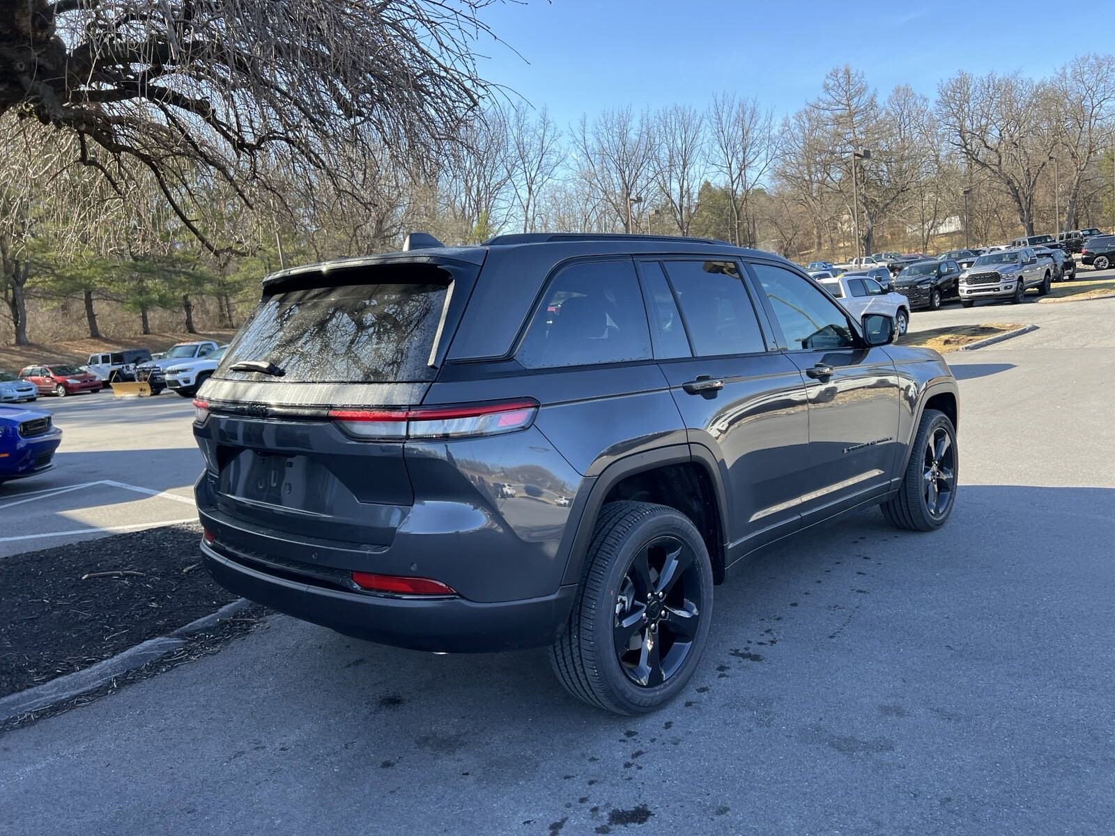 2025 Jeep Grand Cherokee Altitude X photo 3