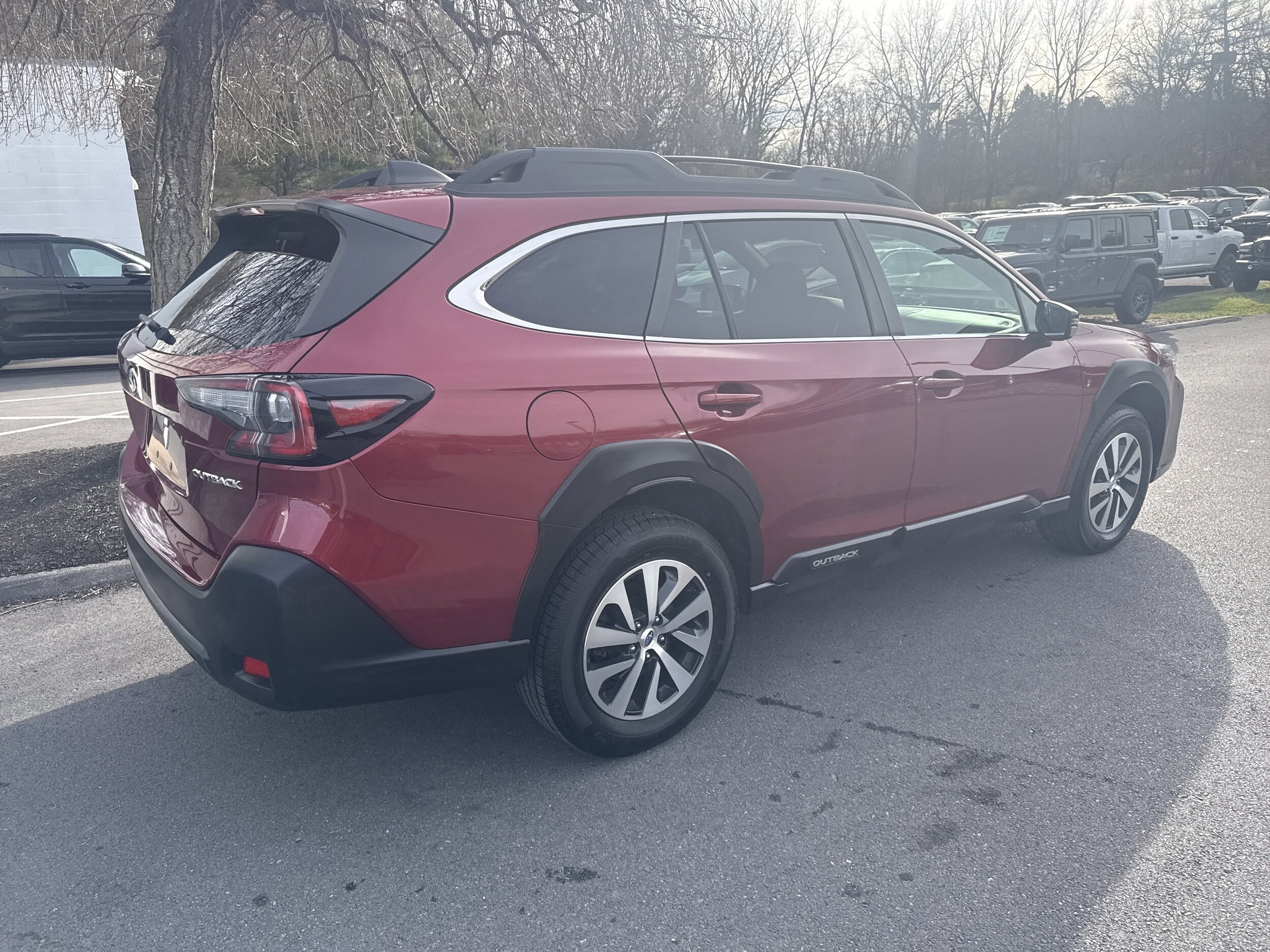 2023 Subaru Outback Premium photo 2