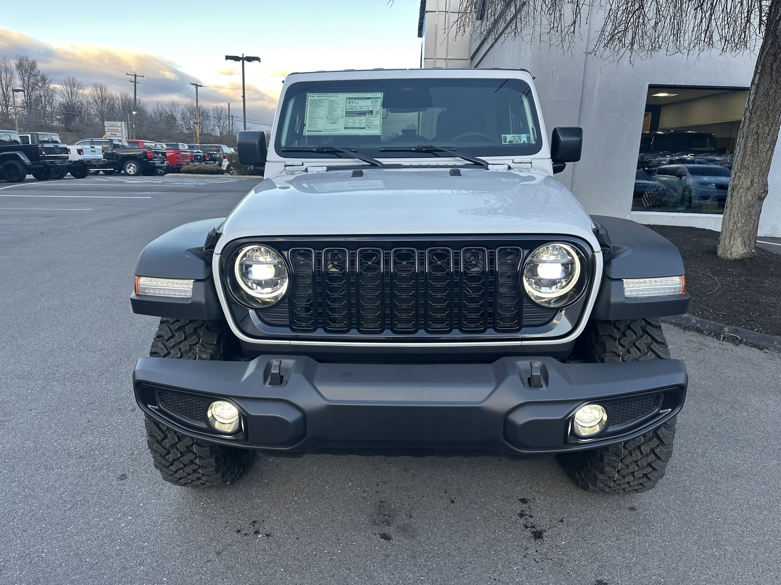 2026 Jeep Wrangler 4-Door Willys - Photo 9