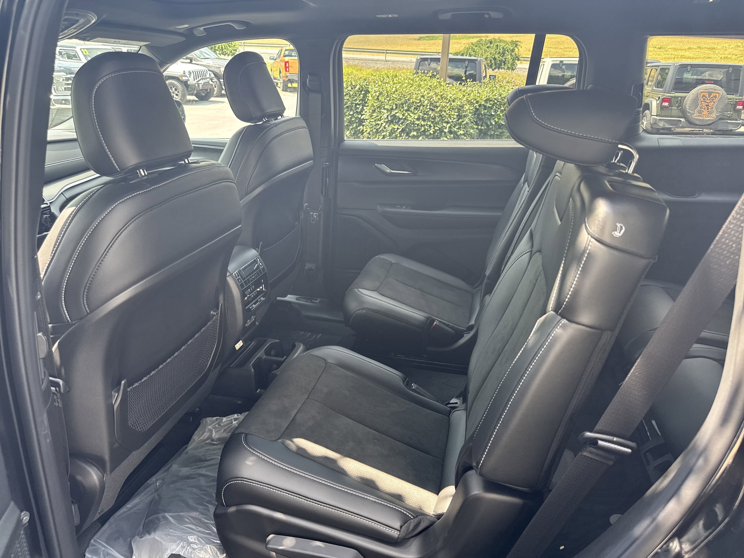 2025 Jeep Grand Cherokee L Altitude - Photo 13
