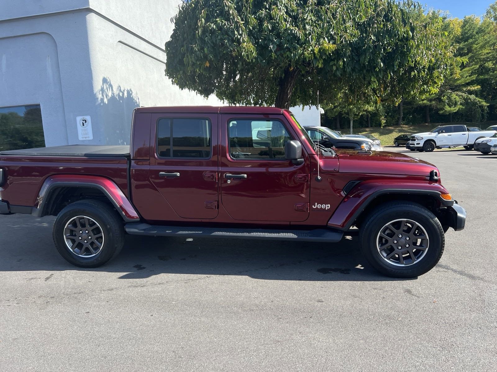 Used 2021 Jeep Gladiator Overland with VIN 1C6HJTFG1ML600480 for sale in State College, PA