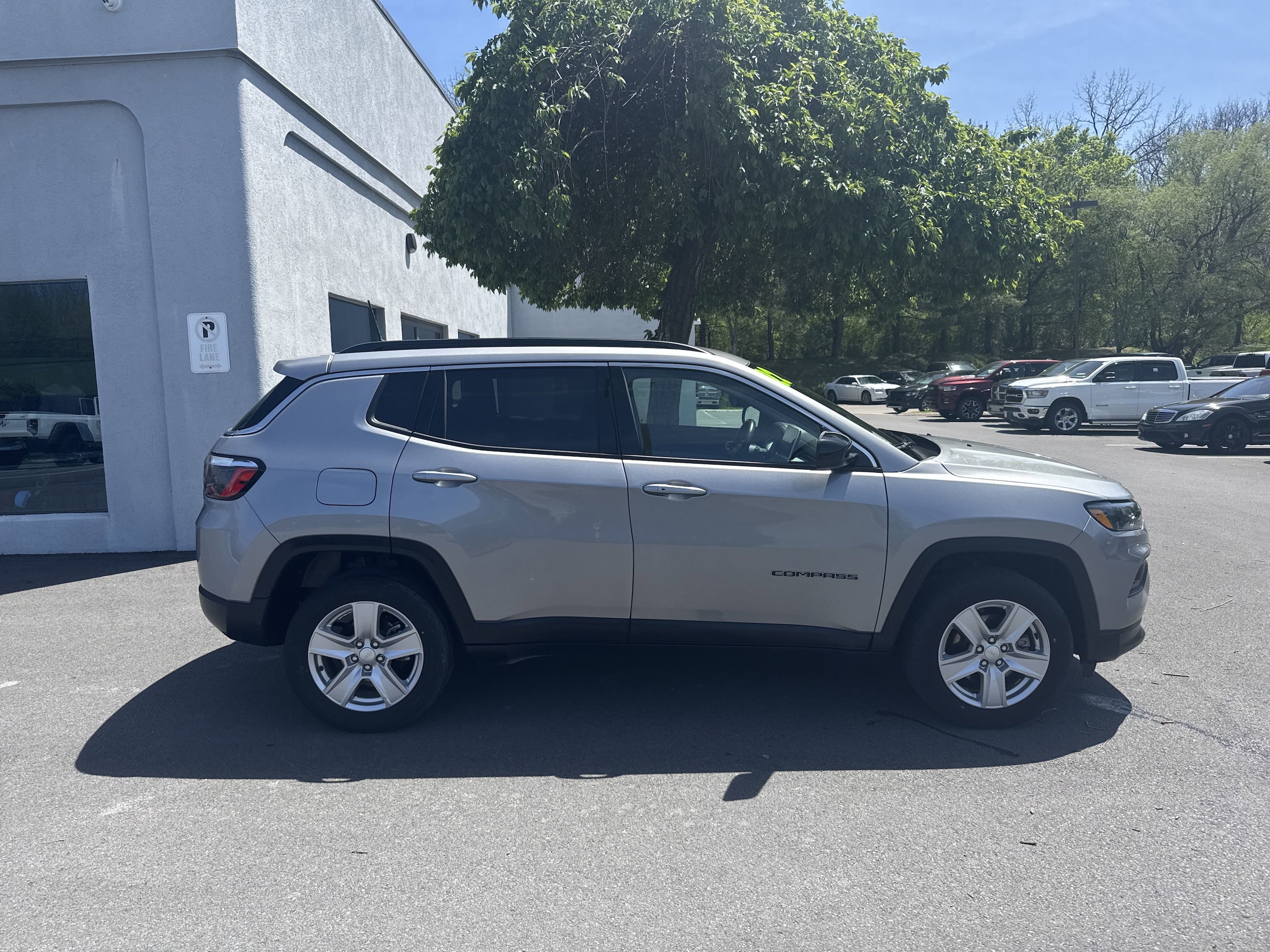 Used 2022 Jeep Compass Latitude with VIN 3C4NJDBBXNT228798 for sale in State College, PA
