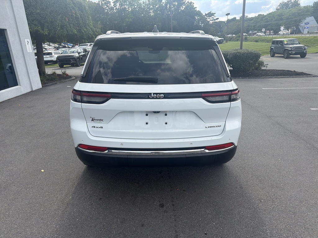 Used 2023 Jeep Grand Cherokee Laredo SUV