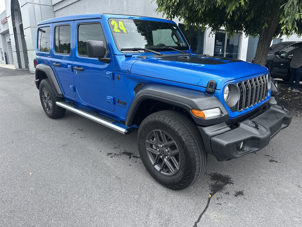 Used 2024 Jeep Wrangler Sport SUV