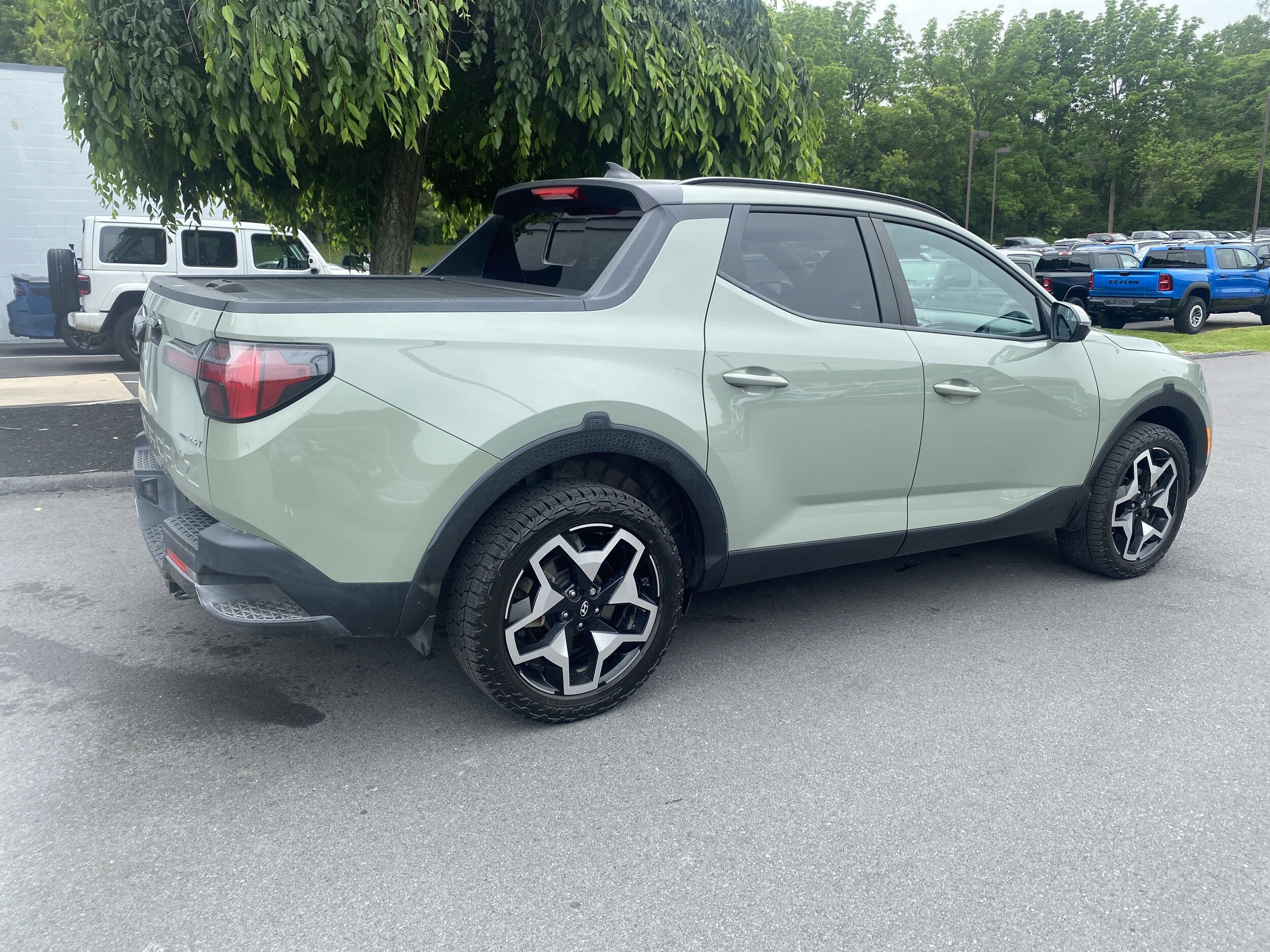 2023 Hyundai Santa Cruz Limited photo 3
