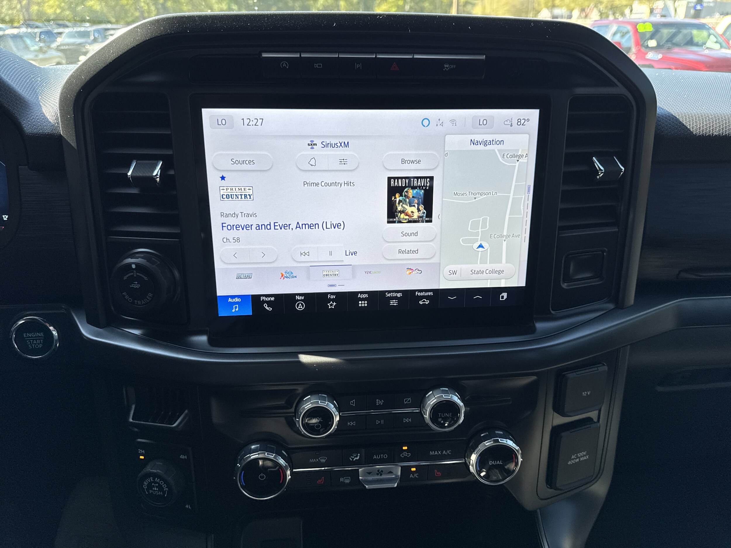 2024 Ford F-150 XLT photo 2