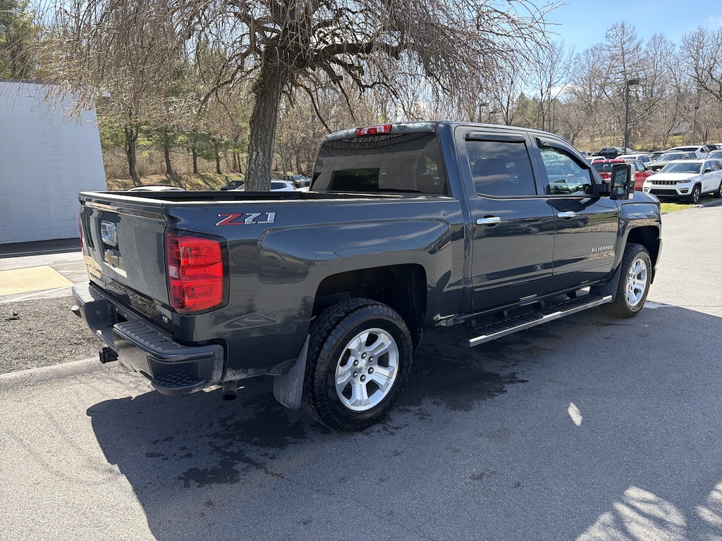 Used 2018 Chevrolet Silverado 1500 LT w/2LT Truck Crew Cab