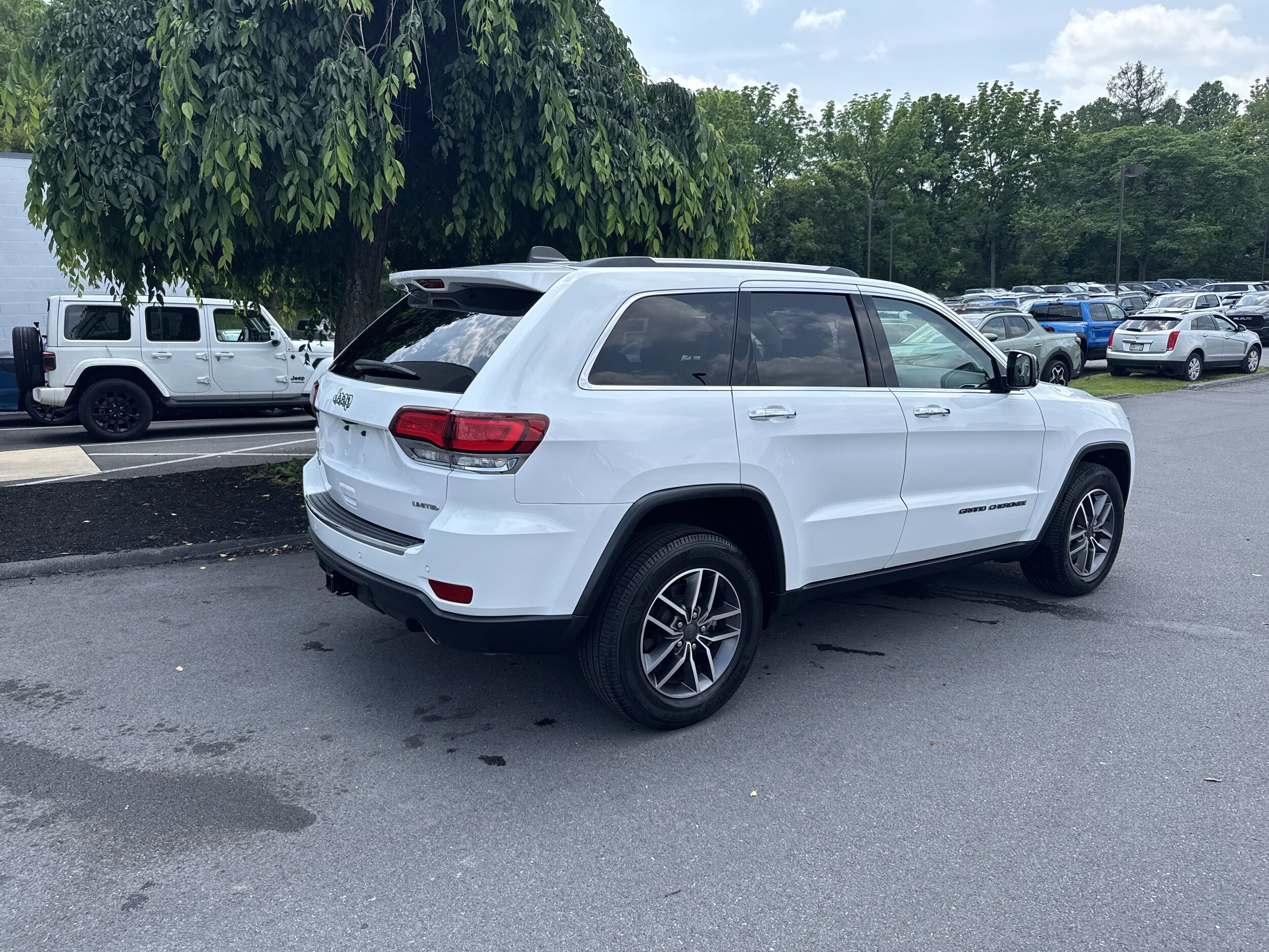 2021 Jeep Grand Cherokee Limited photo 3