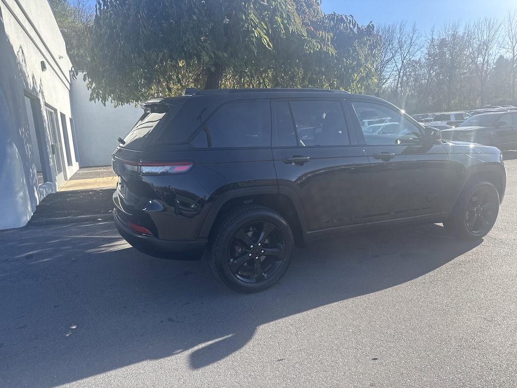 Used 2023 Jeep Grand Cherokee Limited SUV