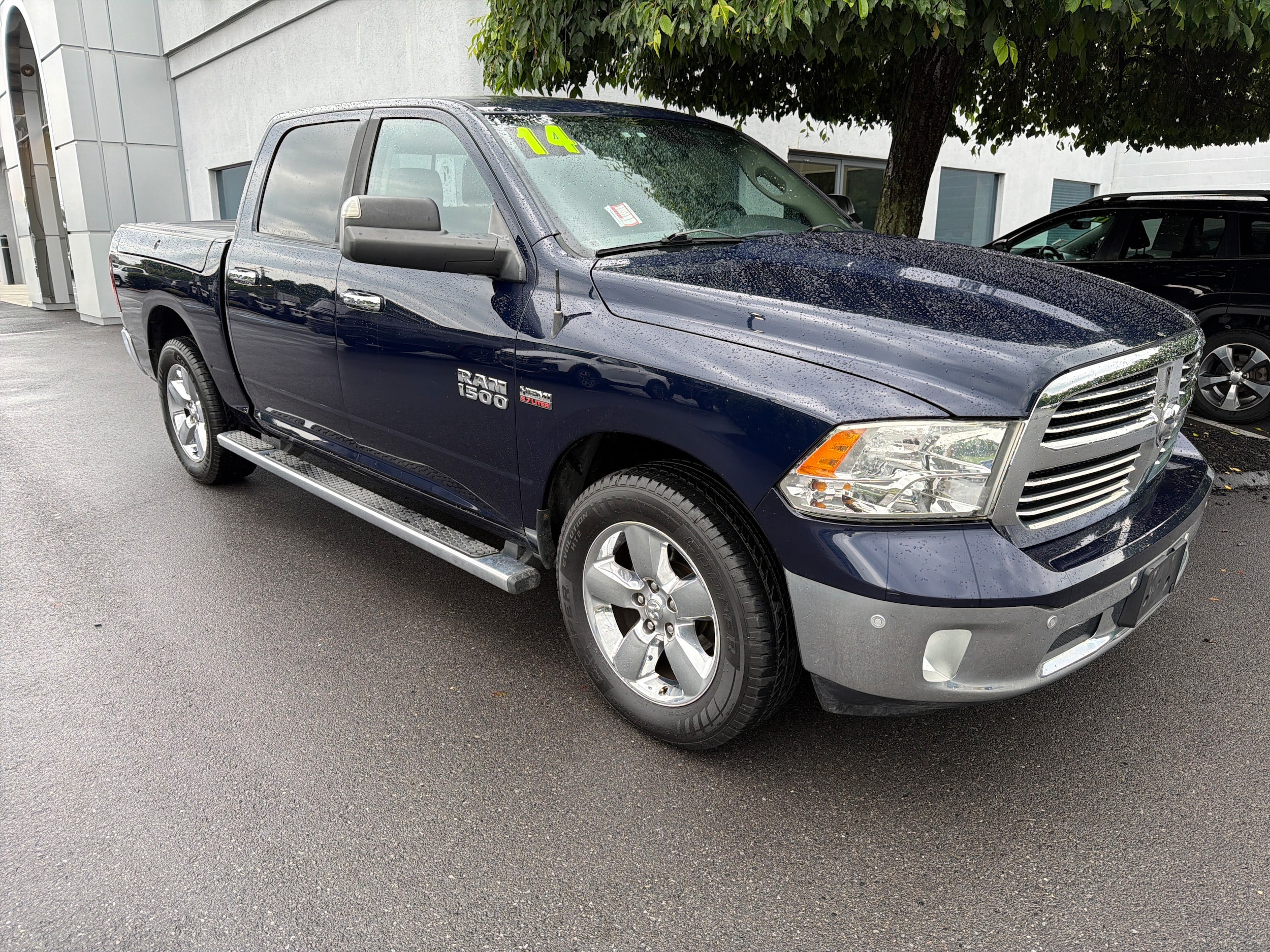2014 RAM 1500 Big Horn/Lone Star 4x4 Crew Cab's photo