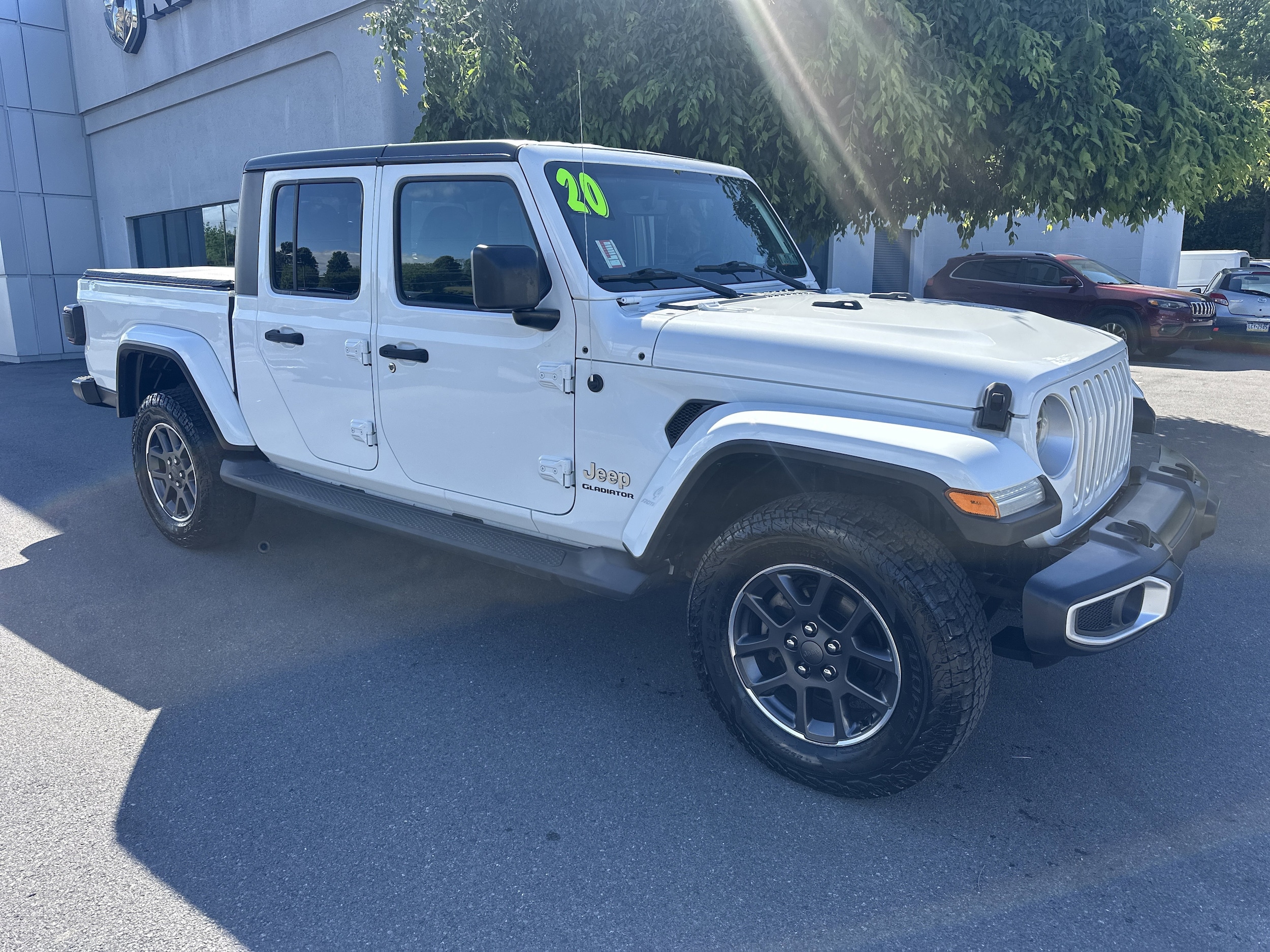 2020 Jeep Gladiator Overland's photo