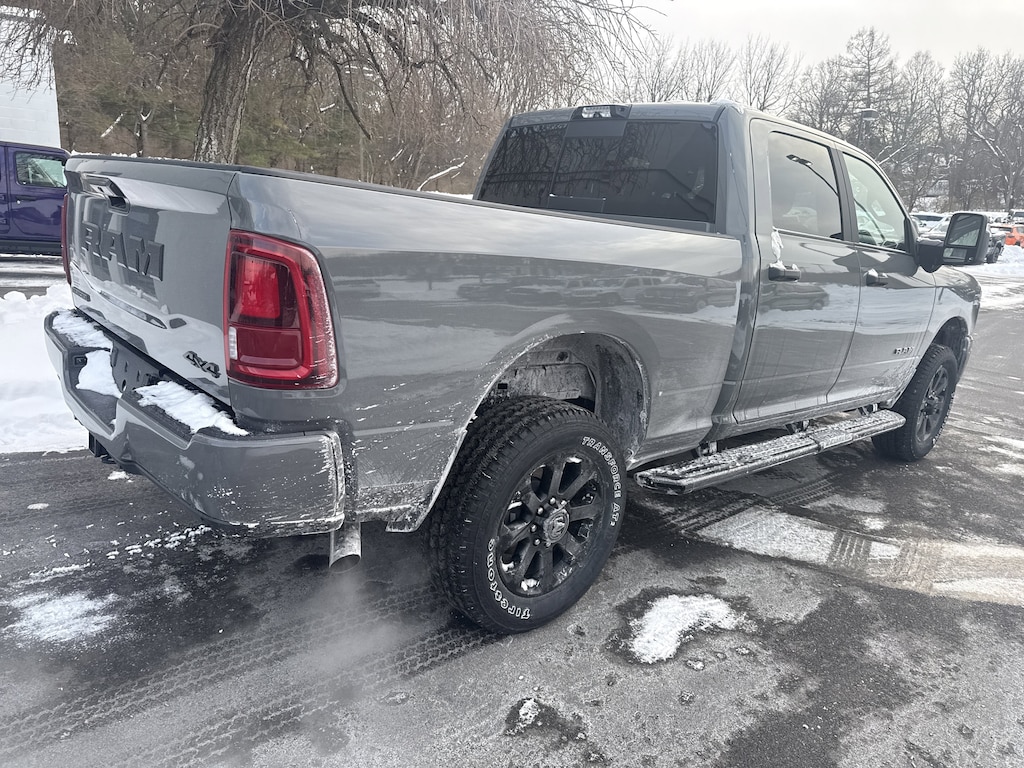 New 2026 Ram 2500 BIG HORN CREW CAB 4X4 6'4 BOX Pickup