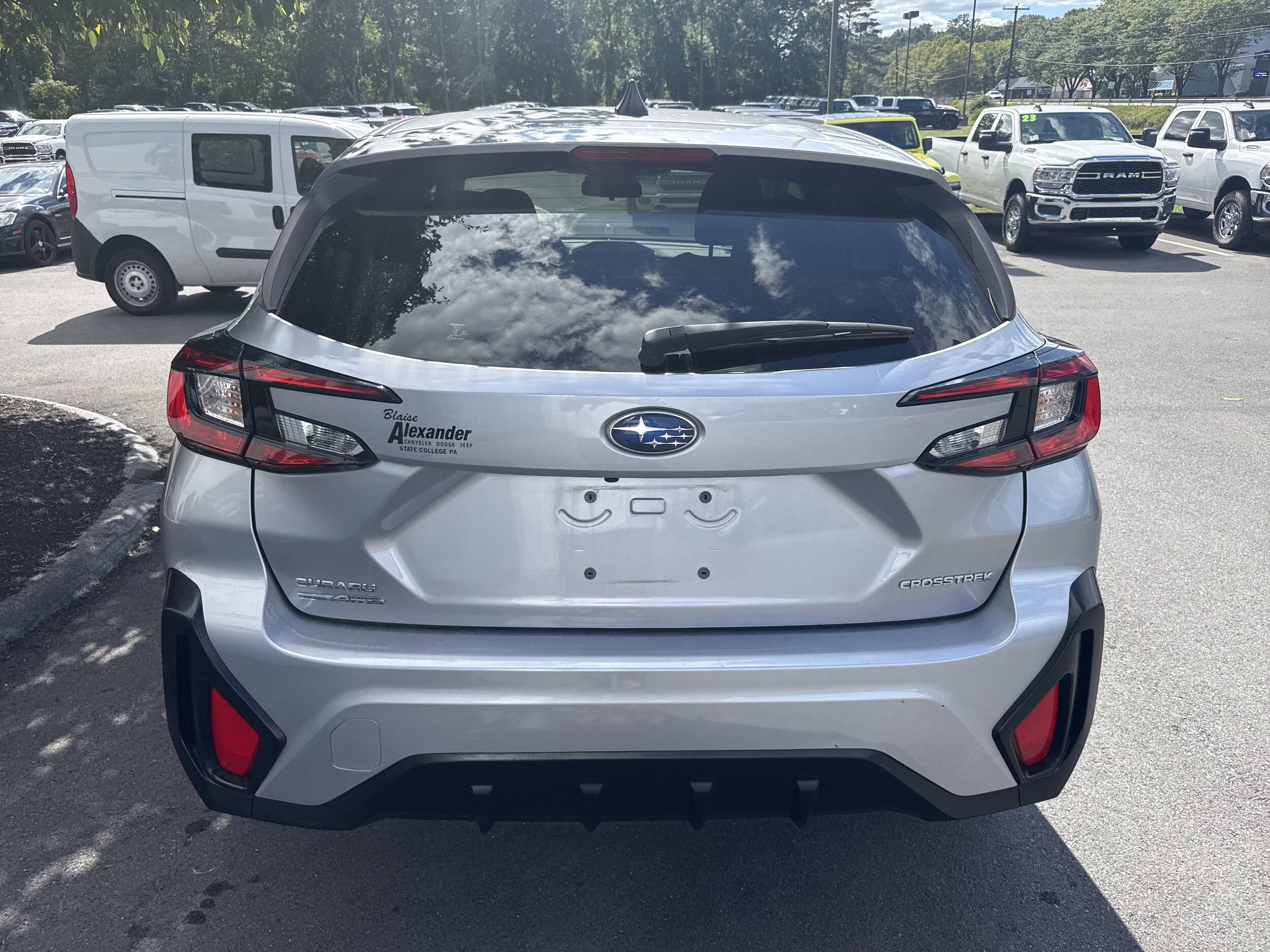 2024 Subaru Crosstrek Base photo 2
