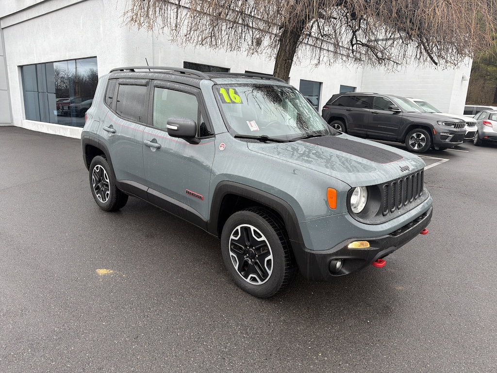 Used 2016 Jeep Renegade Trailhawk 4x4 SUV