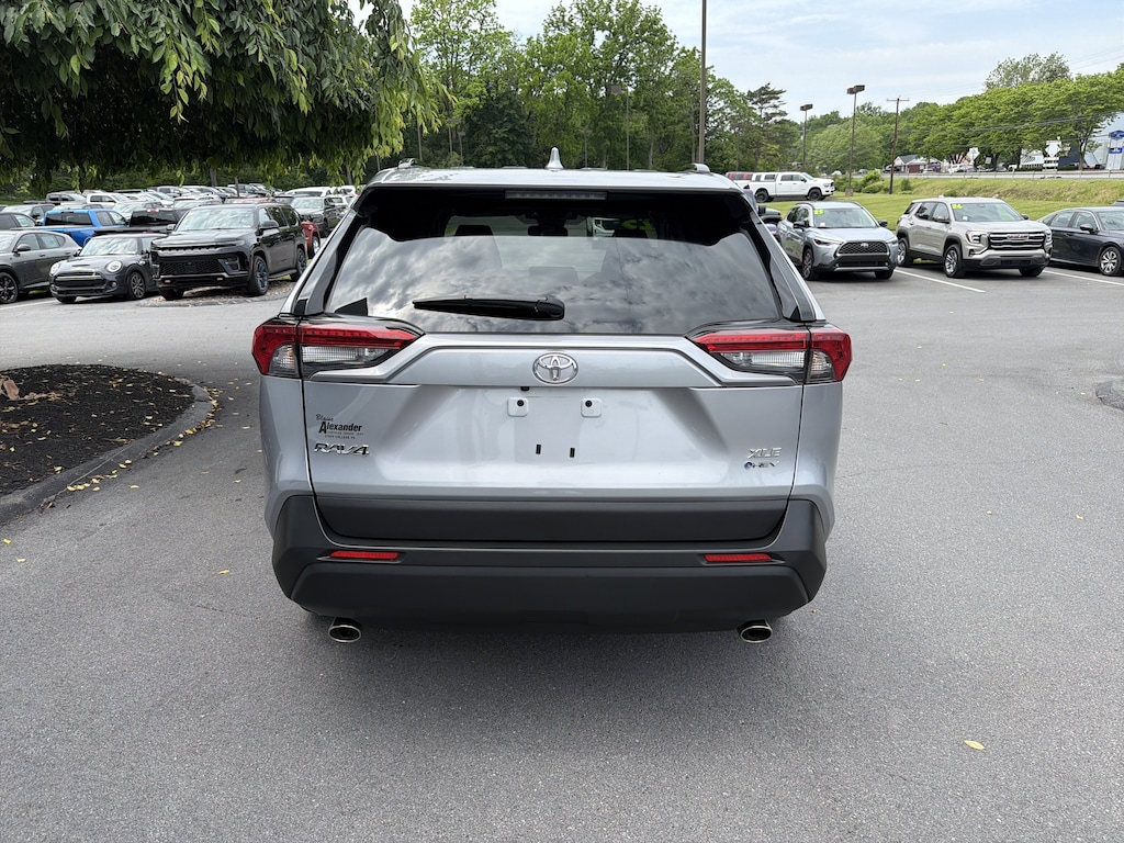 Used 2025 Toyota RAV4 Hybrid XLE SUV