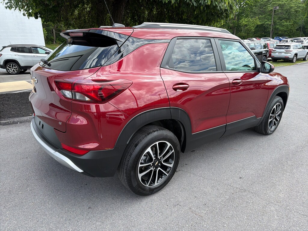 Used 2025 Chevrolet Trailblazer LT SUV