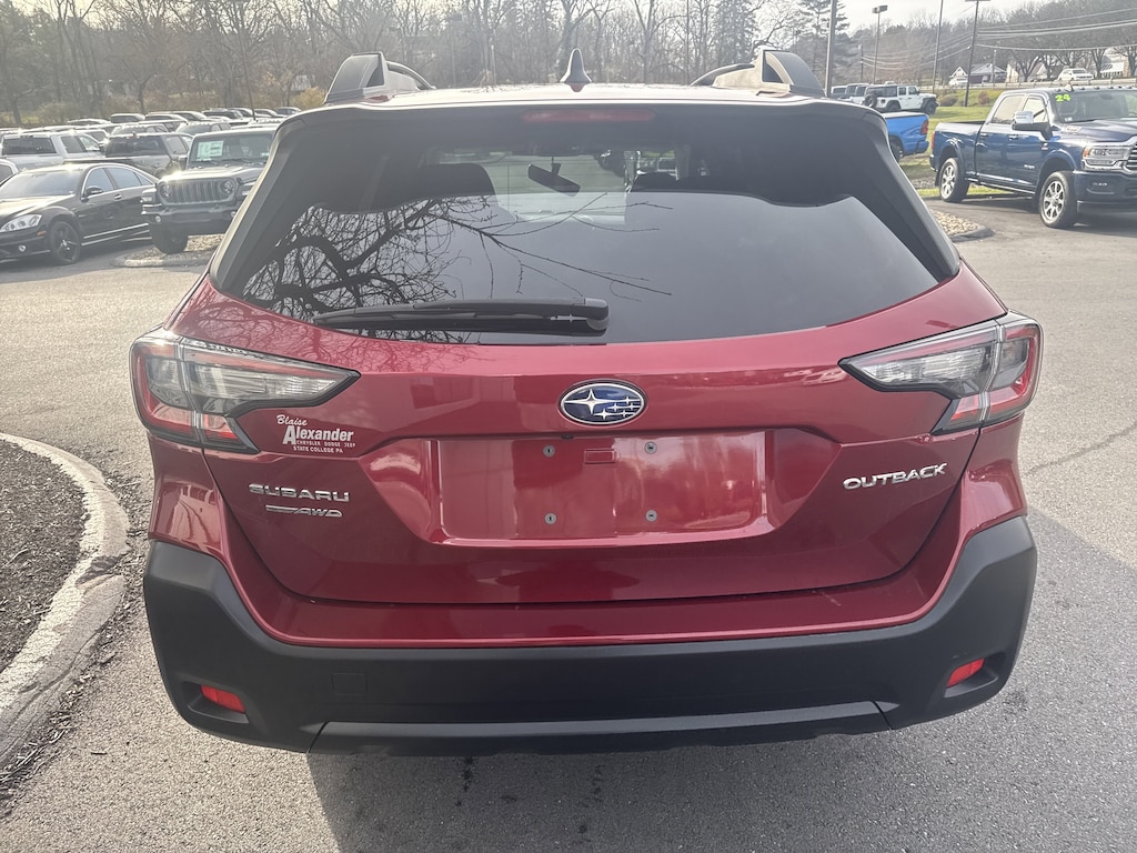 Used 2023 Subaru Outback Premium SUV
