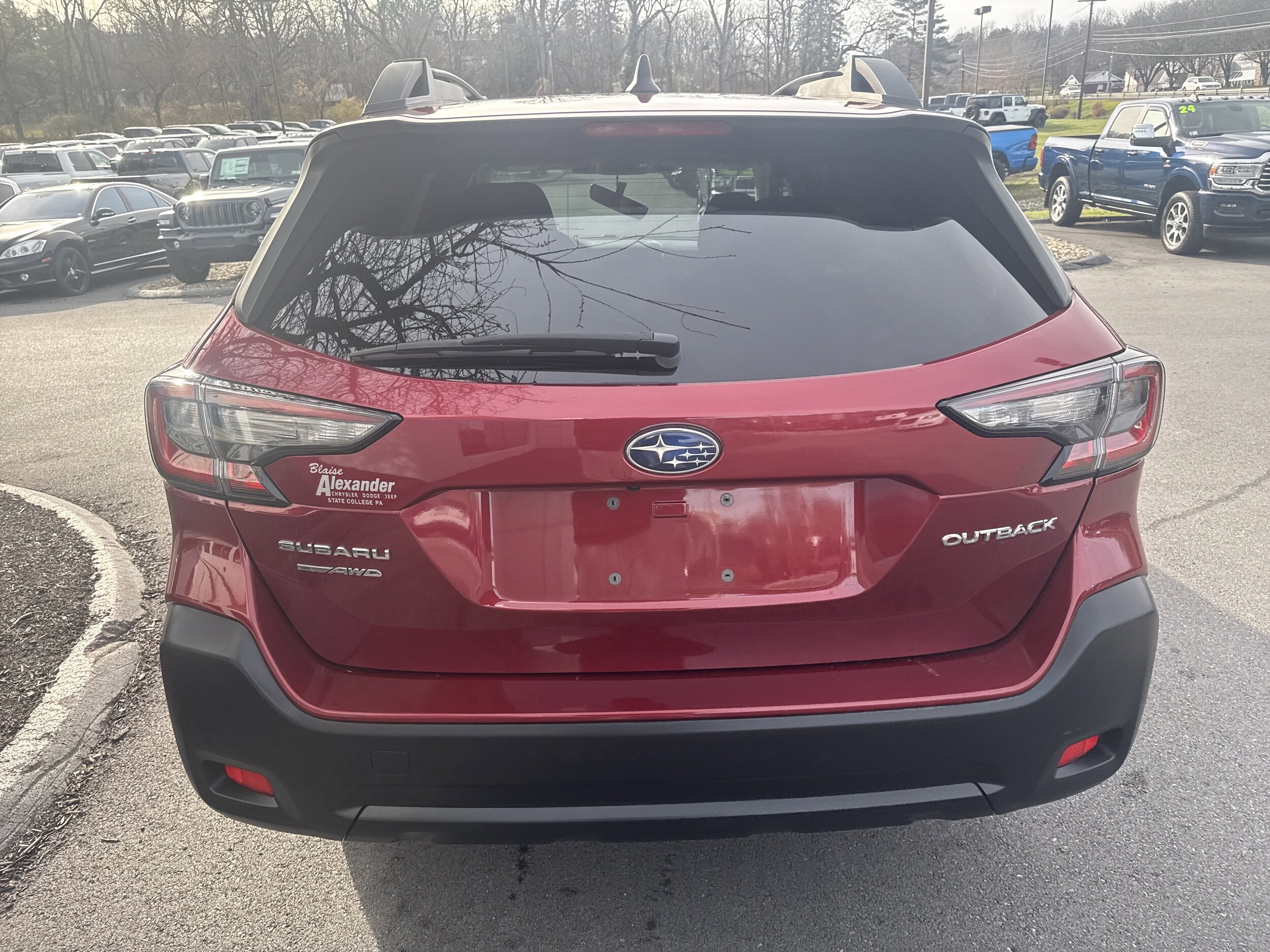 2023 Subaru Outback Premium photo 3