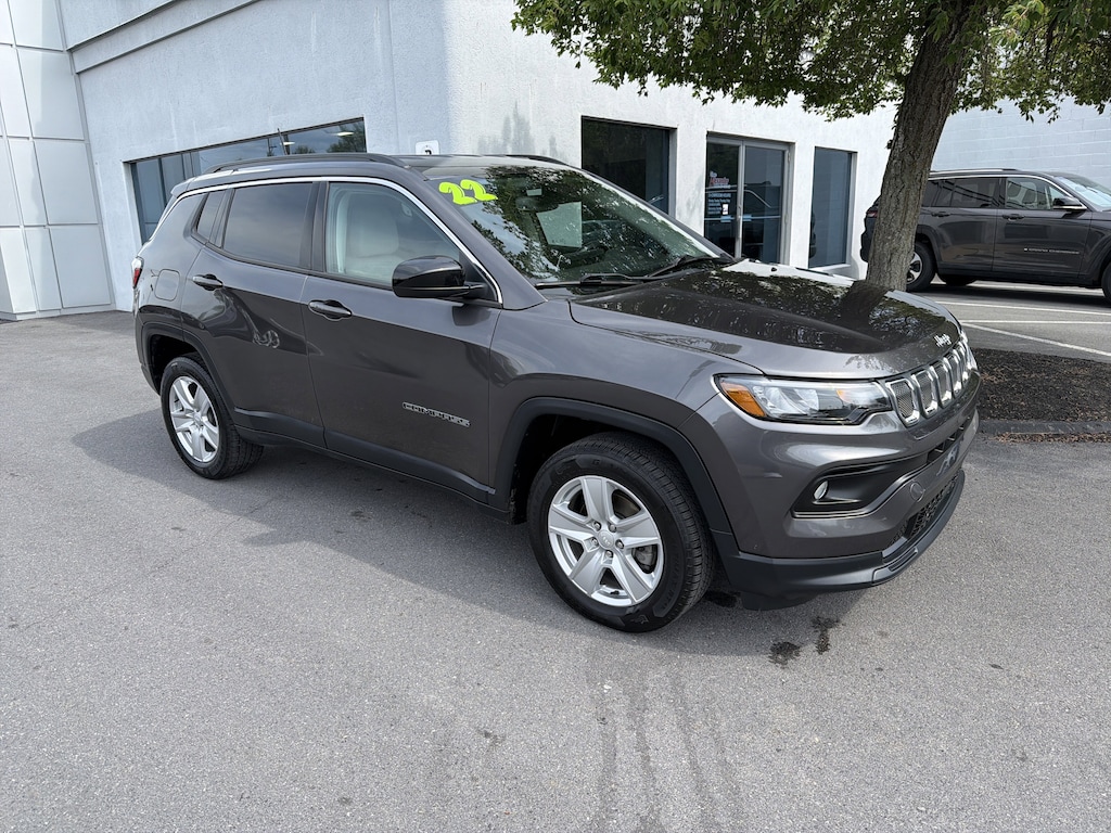 Used 2022 Jeep Compass Latitude SUV