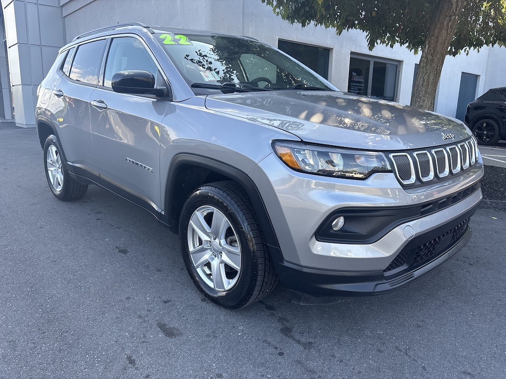 Used 2022 Jeep Compass Latitude SUV