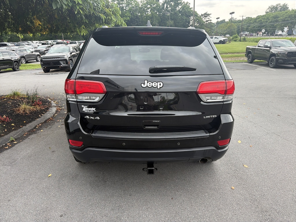 Used 2017 Jeep Grand Cherokee Limited 4x4 SUV